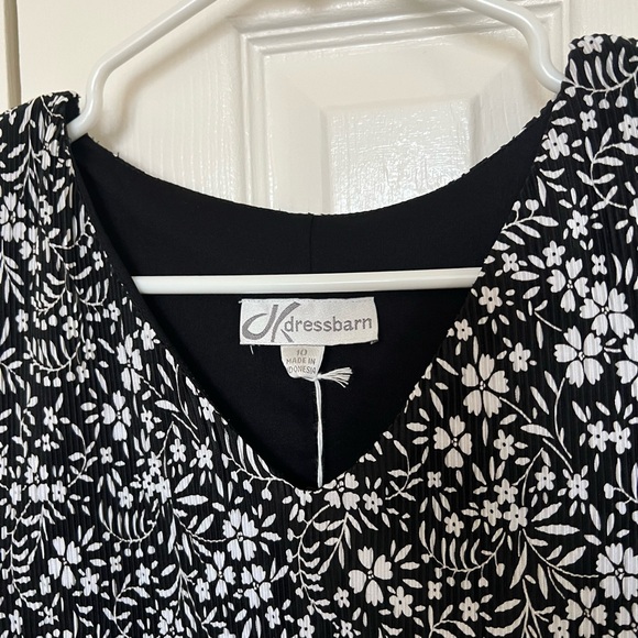 B&W RUFFLE DRESS - Picture 2 of 4